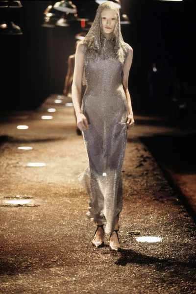 Look 2
